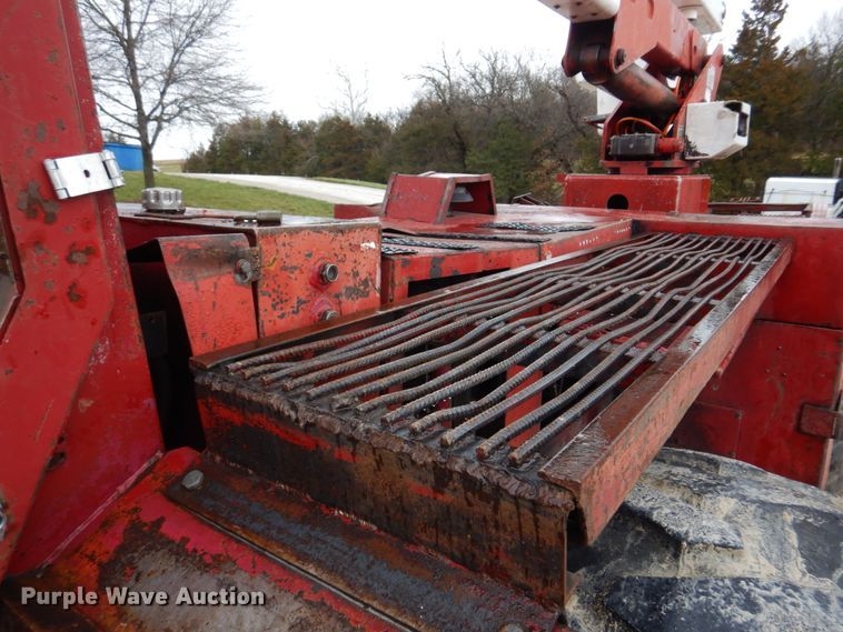 image for item DH8235 Brown Bear ATC9116  skidder with bucket