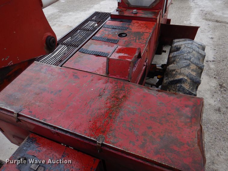 image for item DH8235 Brown Bear ATC9116  skidder with bucket