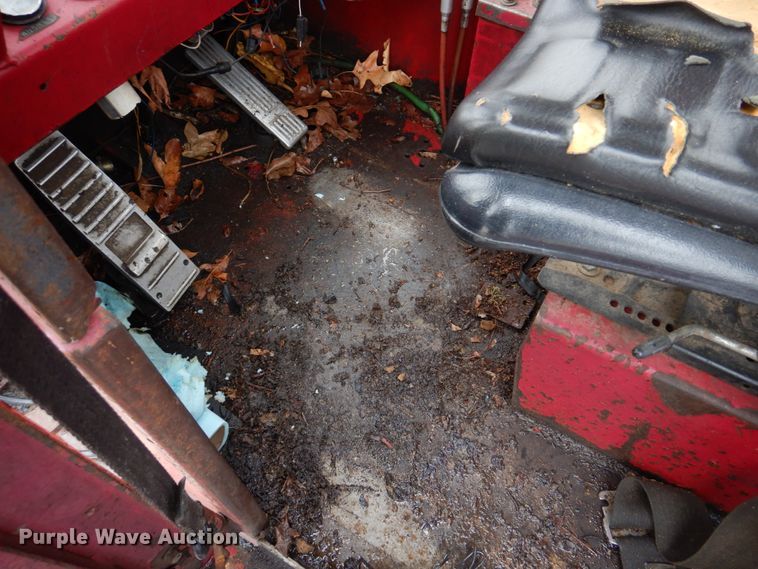 image for item DH8235 Brown Bear ATC9116  skidder with bucket