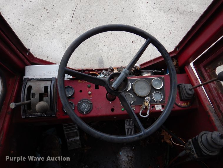 image for item DH8235 Brown Bear ATC9116  skidder with bucket