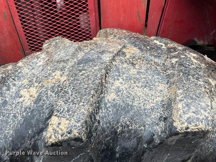 image for item DH8235 Brown Bear ATC9116  skidder with bucket