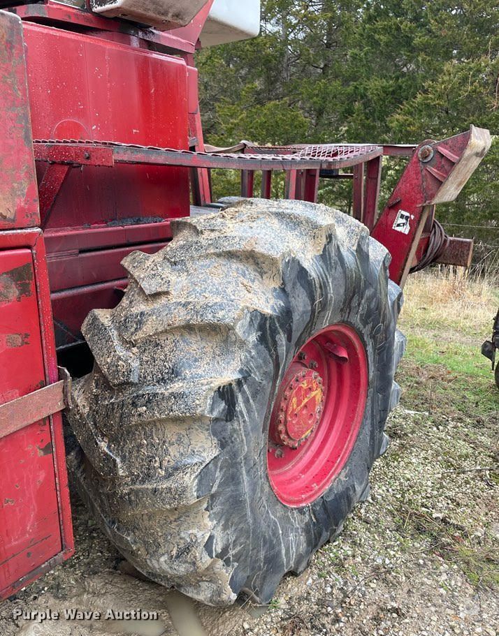 image for item DH8235 Brown Bear ATC9116  skidder with bucket