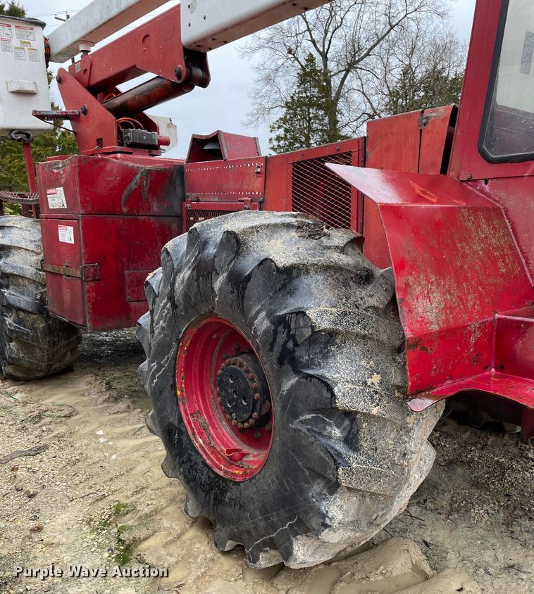 image for item DH8235 Brown Bear ATC9116  skidder with bucket
