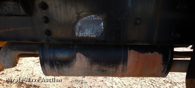 image for item DI8671 2004 Ford F750 Super Duty  water truck