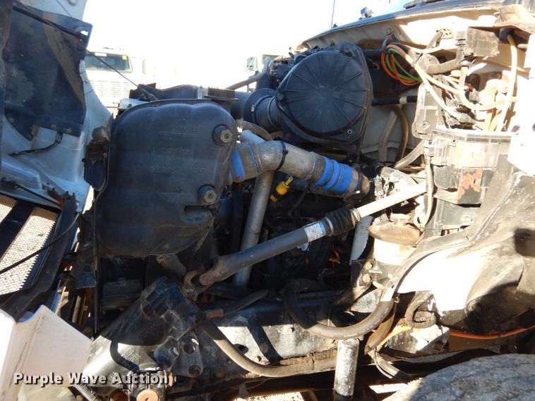 image for item DI8671 2004 Ford F750 Super Duty  water truck