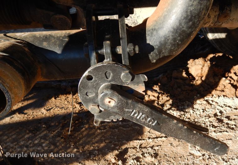 image for item DI8671 2004 Ford F750 Super Duty  water truck