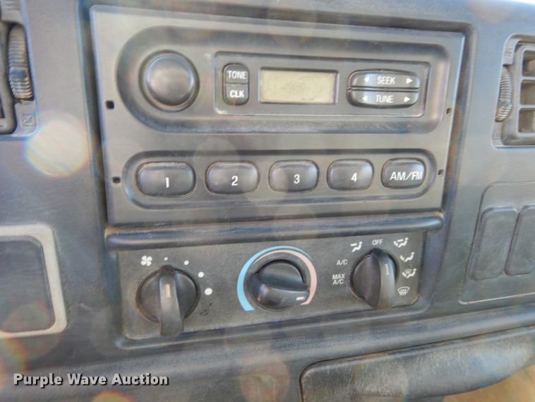 image for item DI8671 2004 Ford F750 Super Duty  water truck