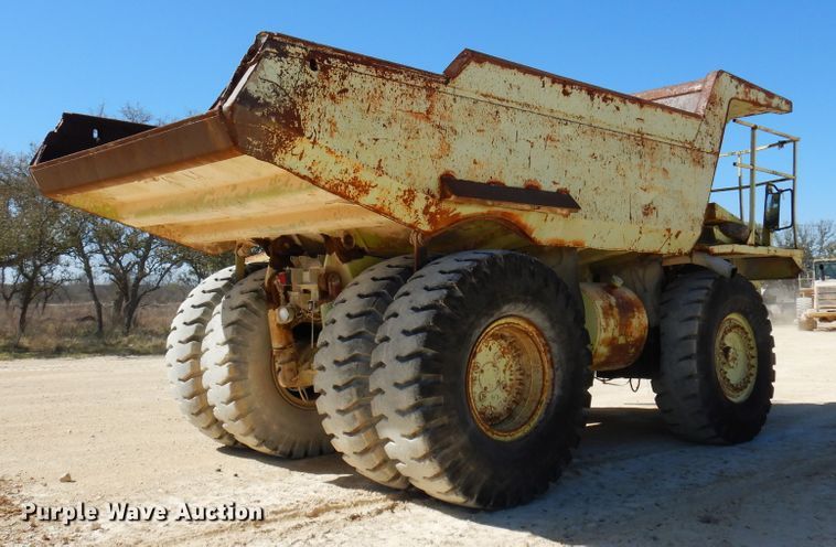 image for item DJ0811 1982 Euclid 304LD  haul truck