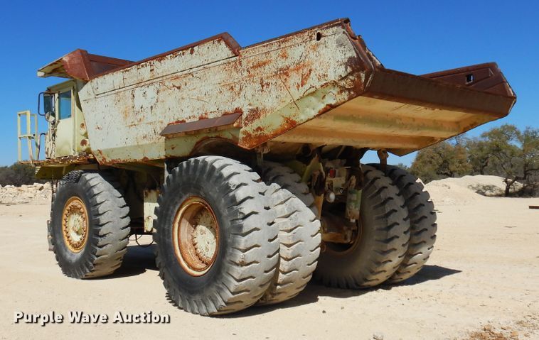 image for item DJ0811 1982 Euclid 304LD  haul truck