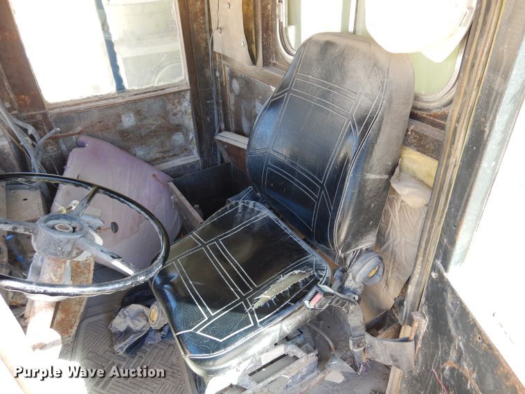 image for item DJ0811 1982 Euclid 304LD  haul truck