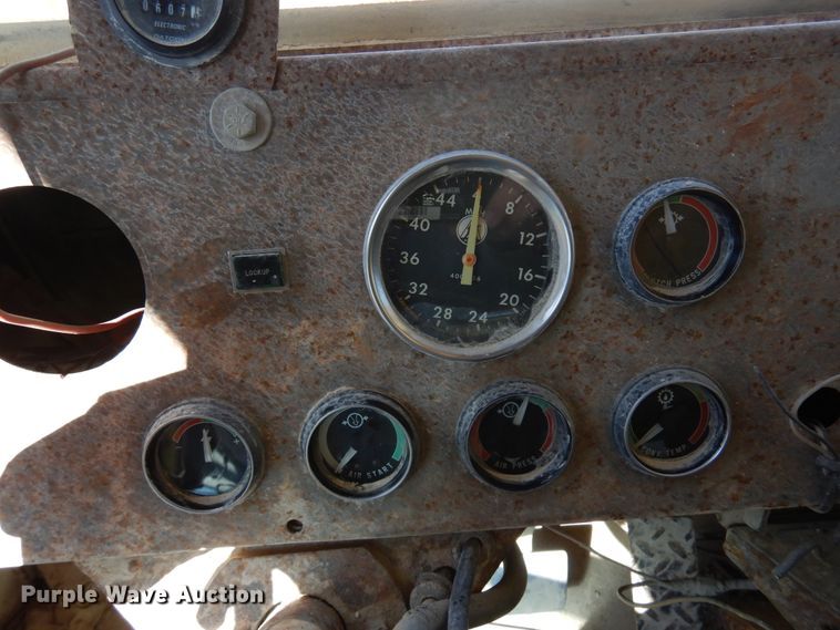 image for item DJ0811 1982 Euclid 304LD  haul truck