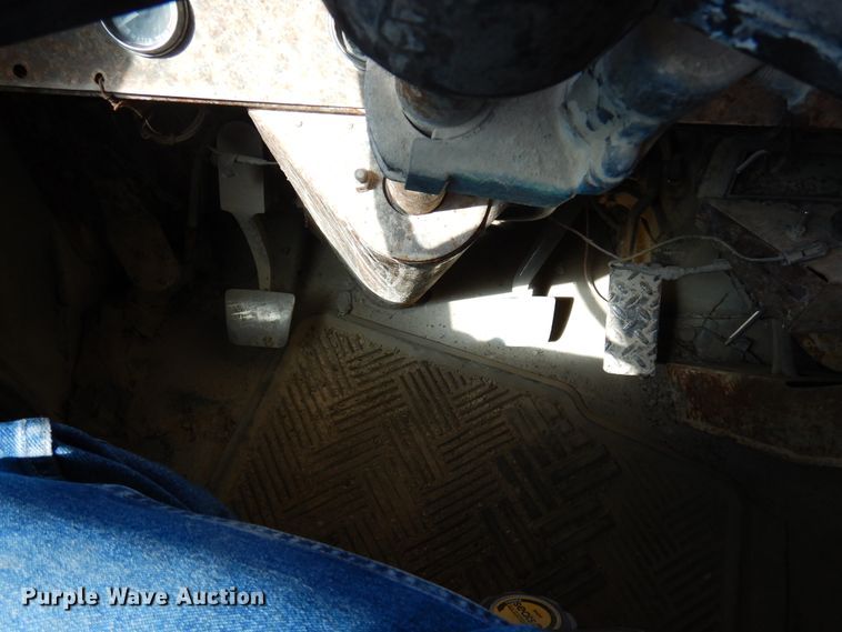 image for item DJ0811 1982 Euclid 304LD  haul truck