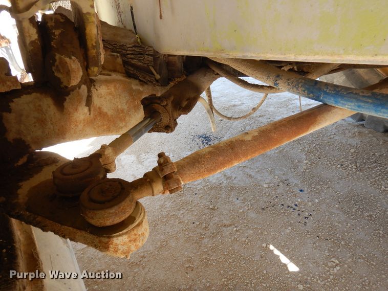 image for item DJ0811 1982 Euclid 304LD  haul truck