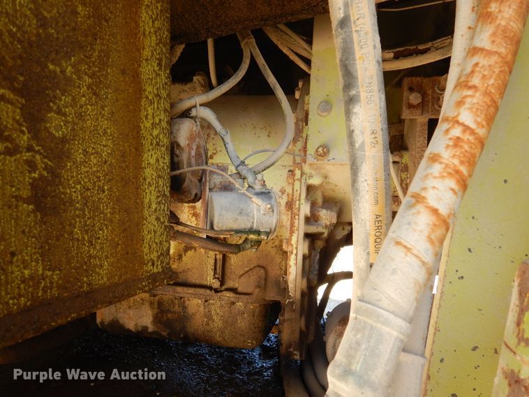 image for item DJ0811 1982 Euclid 304LD  haul truck