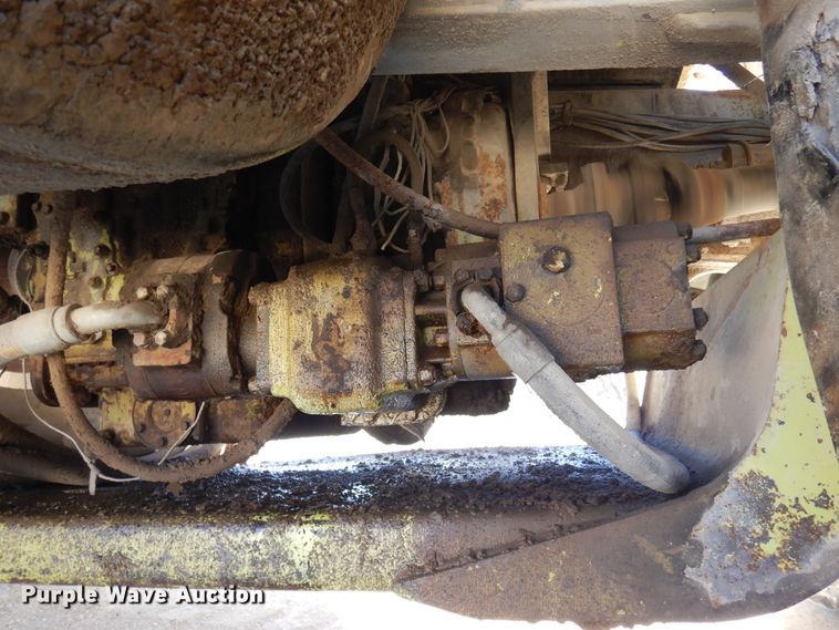 image for item DJ0811 1982 Euclid 304LD  haul truck