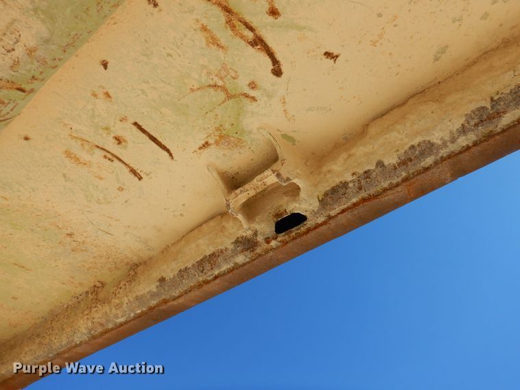 image for item DJ0811 1982 Euclid 304LD  haul truck