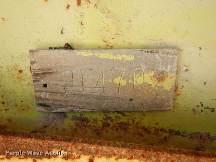 image for item DJ0811 1982 Euclid 304LD  haul truck