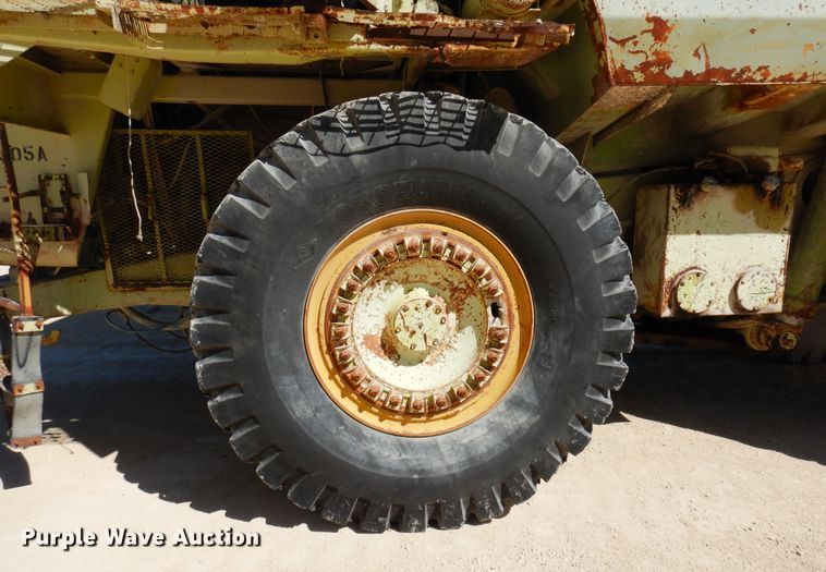 image for item DJ0811 1982 Euclid 304LD  haul truck