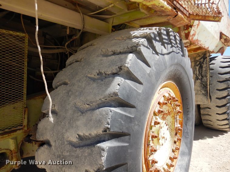 image for item DJ0811 1982 Euclid 304LD  haul truck