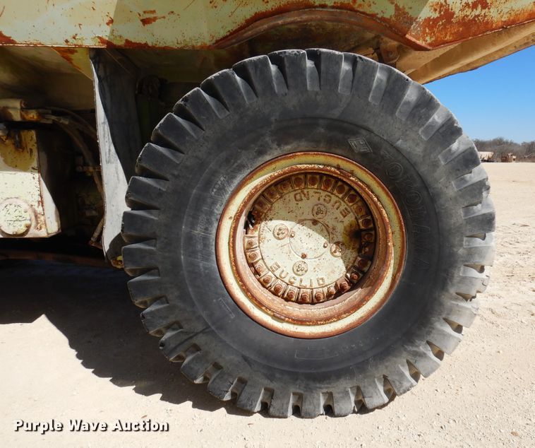 image for item DJ0811 1982 Euclid 304LD  haul truck