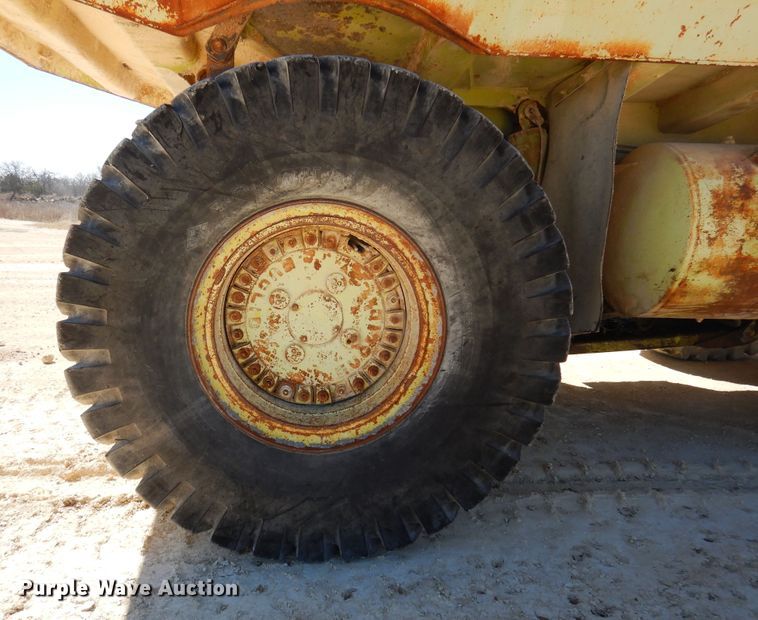 image for item DJ0811 1982 Euclid 304LD  haul truck