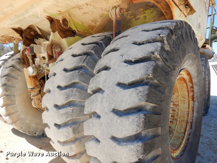 image for item DJ0811 1982 Euclid 304LD  haul truck