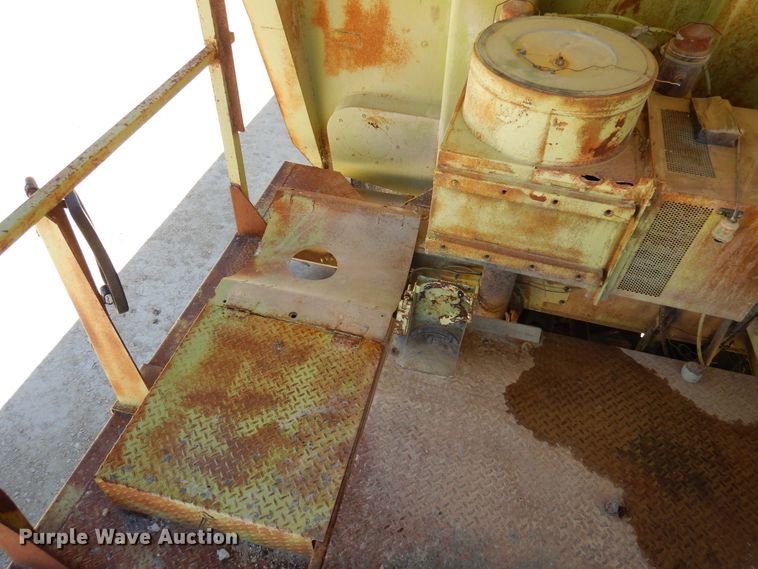 image for item DJ0812 1978 Euclid 302LD  haul truck