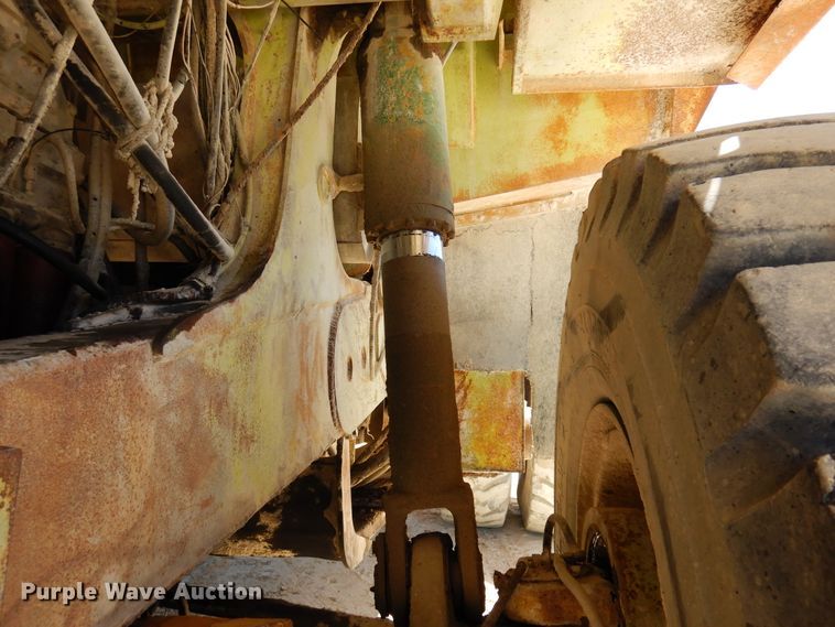 image for item DJ0812 1978 Euclid 302LD  haul truck