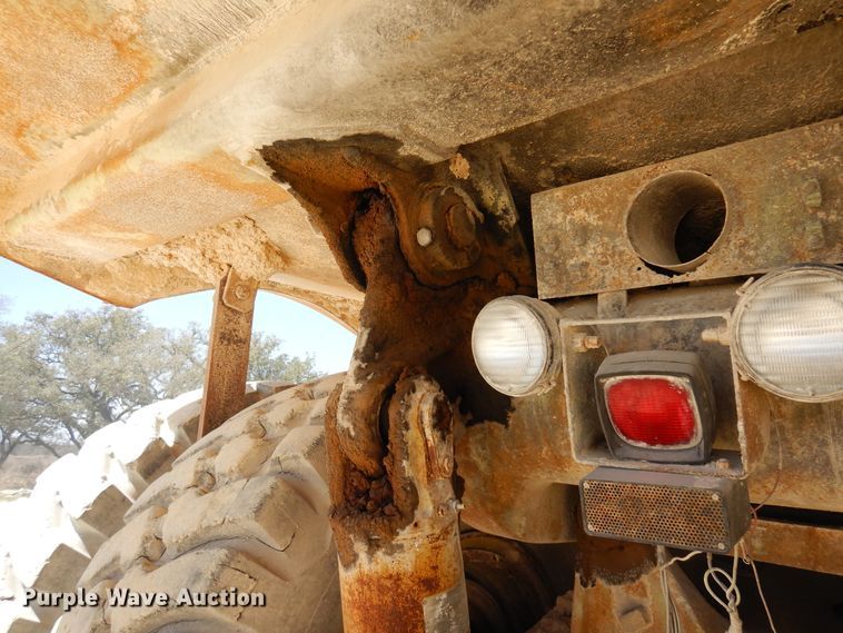image for item DJ0812 1978 Euclid 302LD  haul truck
