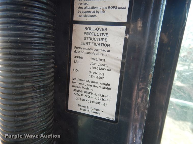 image for item DJ1277 2004 John Deere 772CH Series II  motor grader