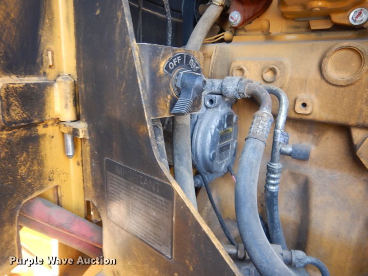 image for item DJ1277 2004 John Deere 772CH Series II  motor grader