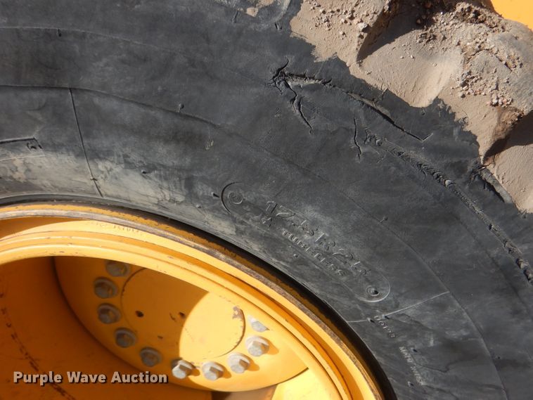 image for item DJ1277 2004 John Deere 772CH Series II  motor grader