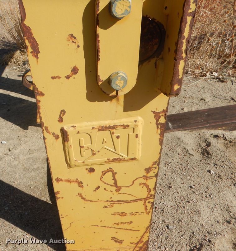 image for item DJ1278 Caterpillar 6' L forks