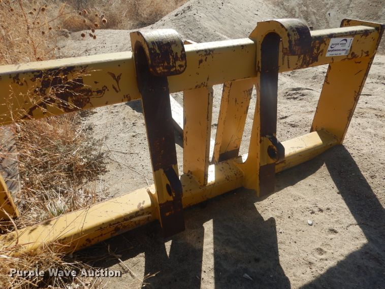 image for item DJ1278 Caterpillar 6' L forks