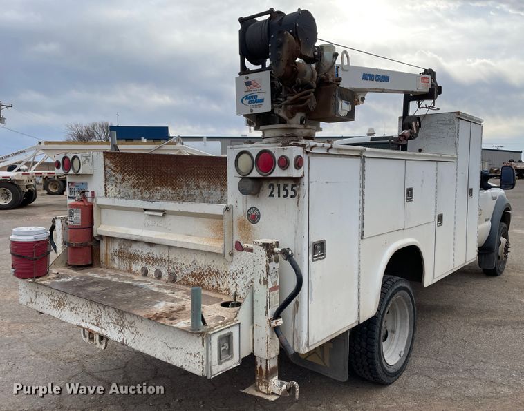 image for item DJ5025 2006 Ford F450 Super Duty XL  utility / service truck