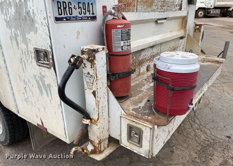 image for item DJ5025 2006 Ford F450 Super Duty XL  utility / service truck