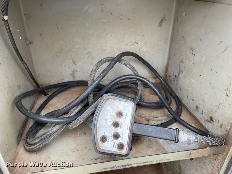 image for item DJ5025 2006 Ford F450 Super Duty XL  utility / service truck