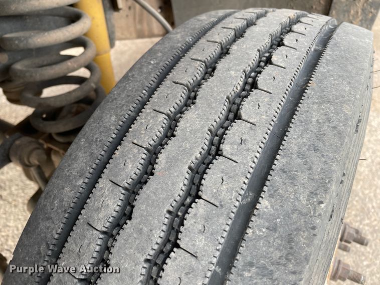 image for item DJ5025 2006 Ford F450 Super Duty XL  utility / service truck