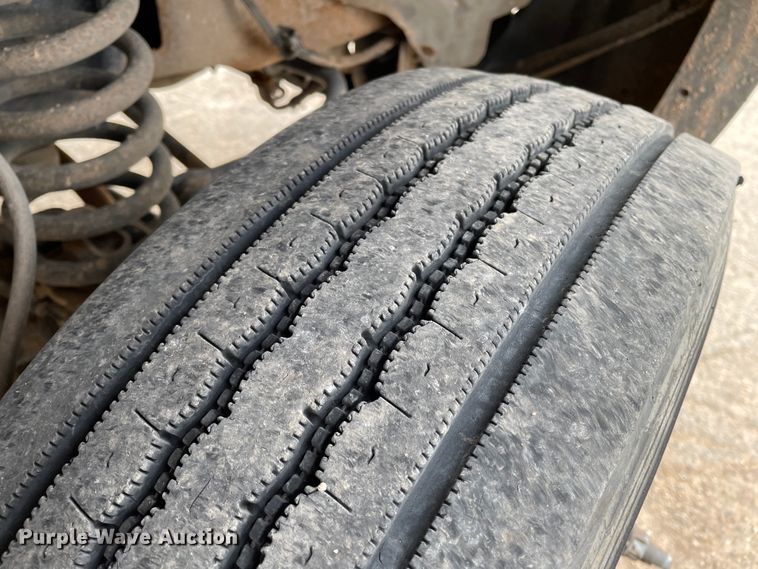 image for item DJ5025 2006 Ford F450 Super Duty XL  utility / service truck