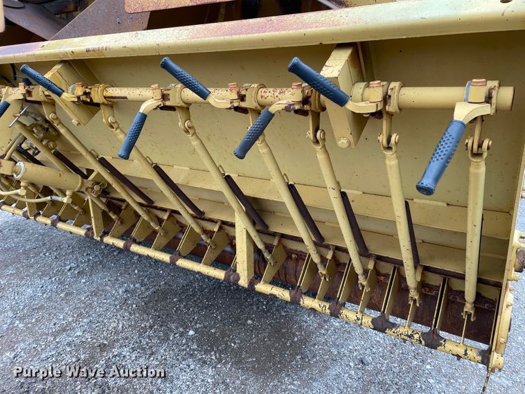 image for item DJ5060 2001 Rosco SPRHH  chip spreader