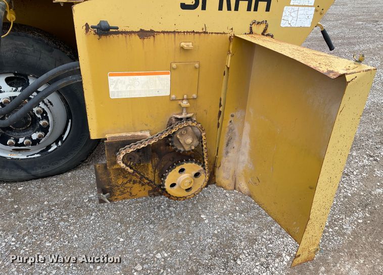 image for item DJ5060 2001 Rosco SPRHH  chip spreader