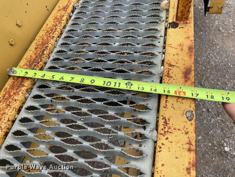 image for item DJ5060 2001 Rosco SPRHH  chip spreader