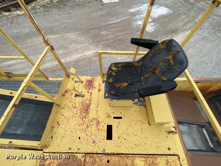 image for item DJ5060 2001 Rosco SPRHH  chip spreader