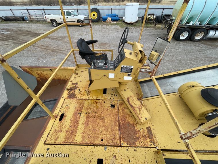 image for item DJ5060 2001 Rosco SPRHH  chip spreader