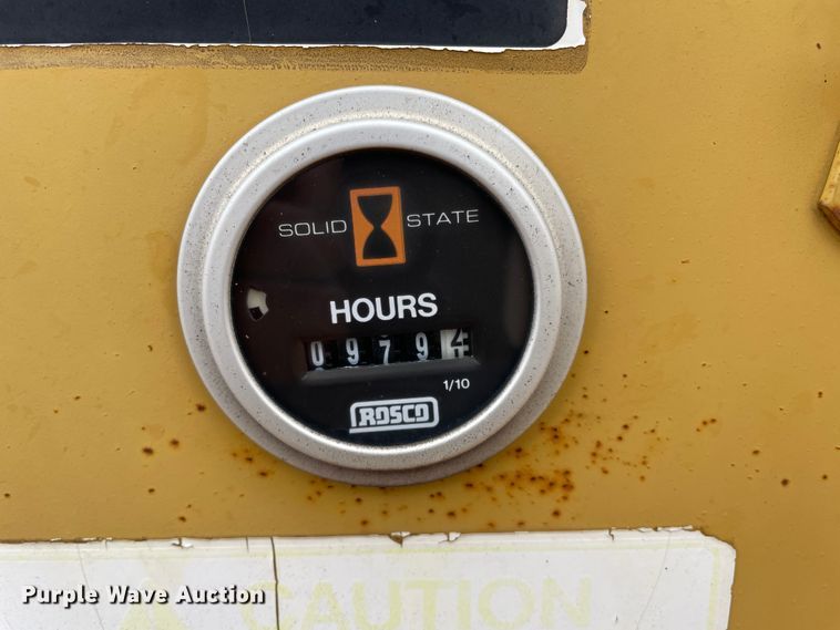 image for item DJ5060 2001 Rosco SPRHH  chip spreader