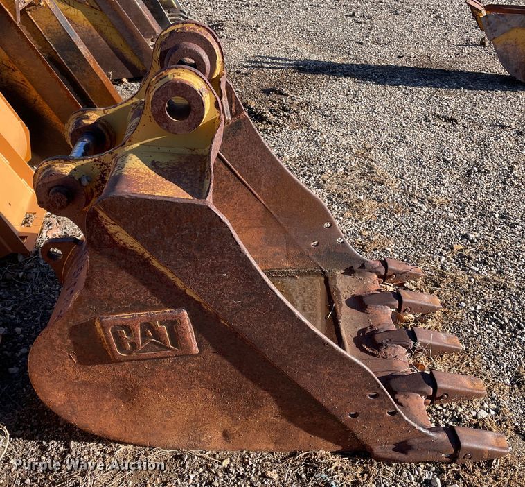 image for item DJ5070 Caterpillar 30" W excavator bucket