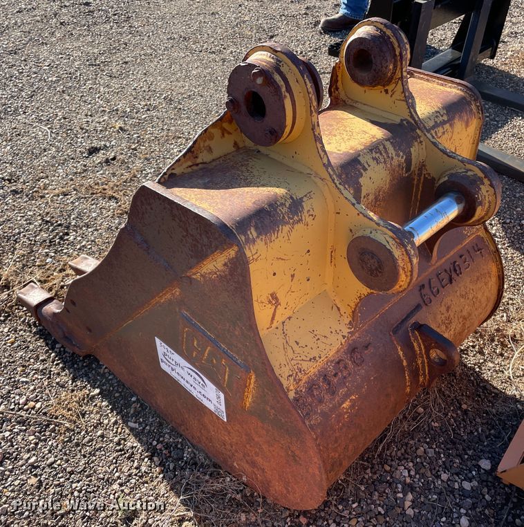 image for item DJ5070 Caterpillar 30" W excavator bucket