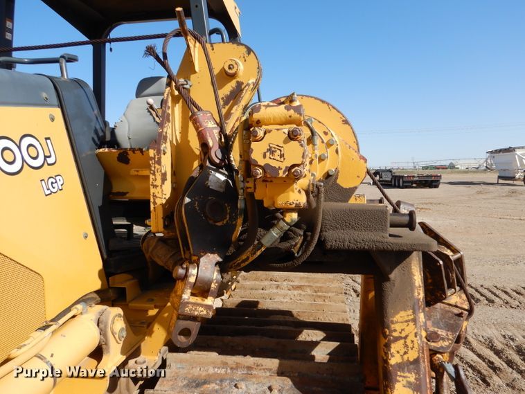 image for item DJ7593 2006 John Deere 700J LGP  pipelayer