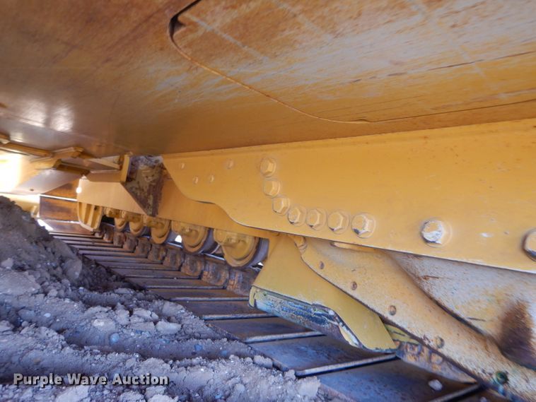 image for item DJ7593 2006 John Deere 700J LGP  pipelayer