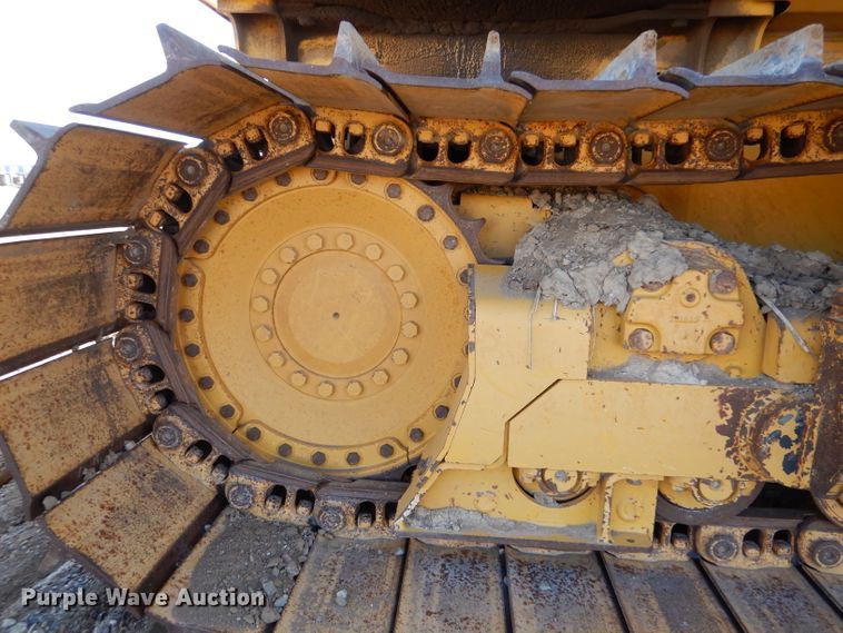 image for item DJ7593 2006 John Deere 700J LGP  pipelayer